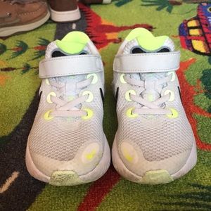 Toddler boys Nike Renew